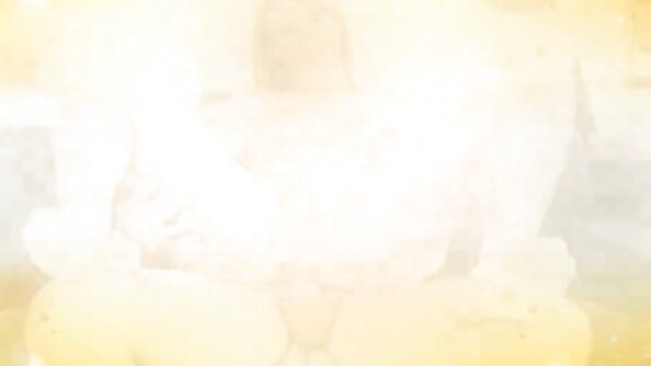 Uimitoarea Luscious Lopez are o plăcere masivă din sexul anal