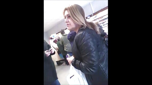 Mirele o ia pe organizatorul de nuntă sexy în scula ei perfectă